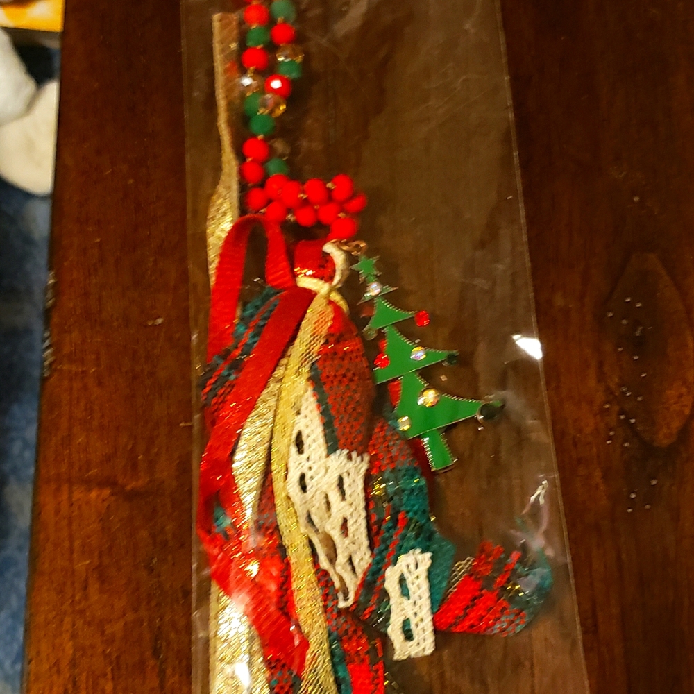 Beaded  Christmas  Tree Necklace